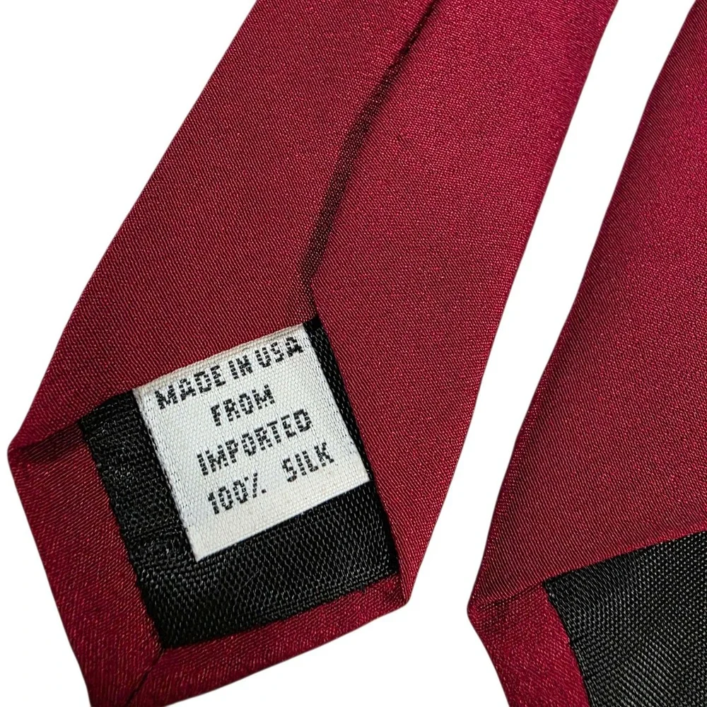Vicky Davis 'Getting Hooked' Burgundy Fish‎ Fishing Silk Necktie Men's Outdoors